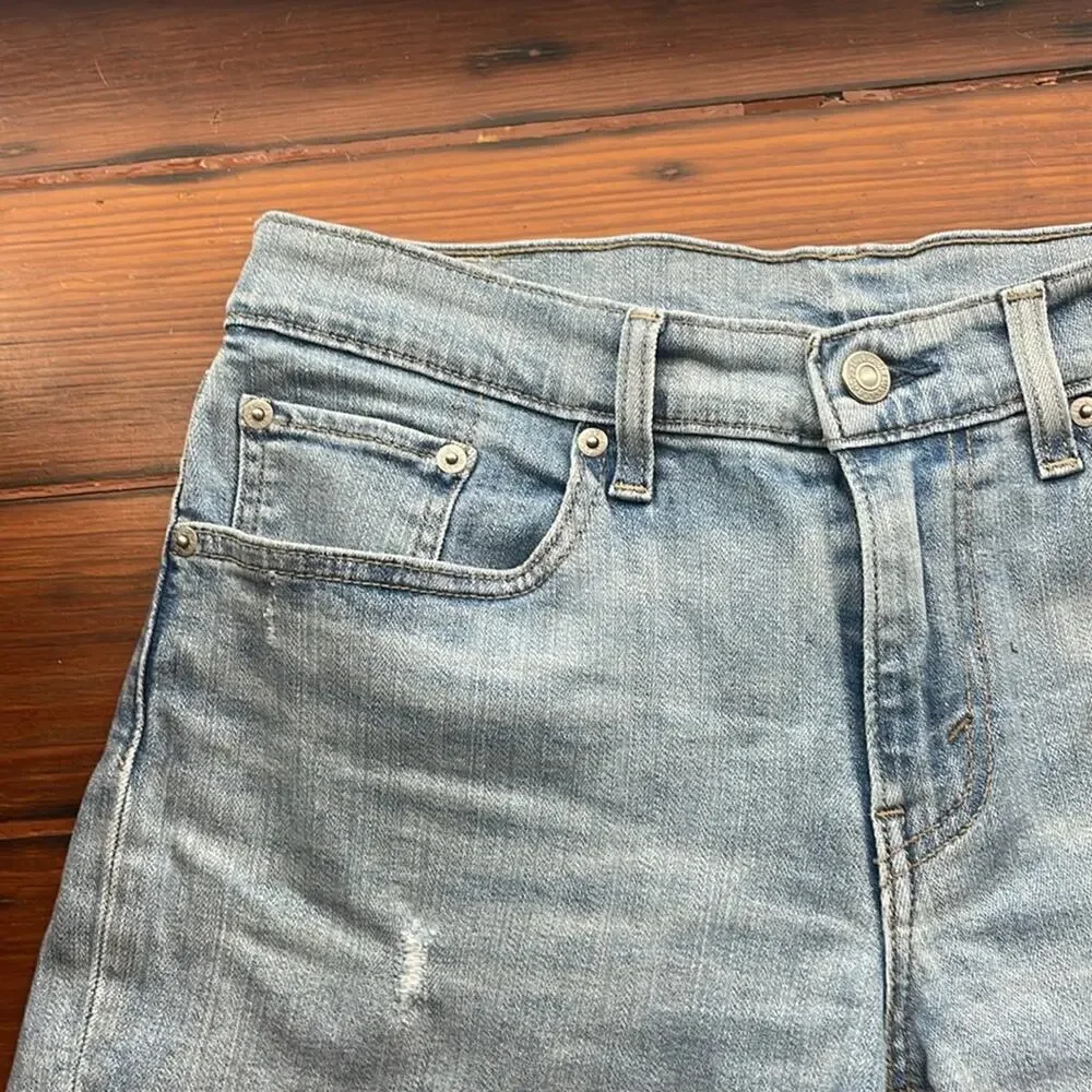 Levi’s long inseam mid rise distressed denim jean shorts sz 30